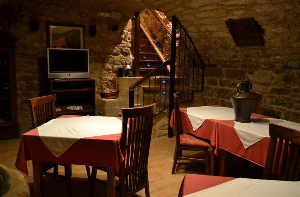 Posada Abadia De Siétamo Zewnętrze zdjęcie