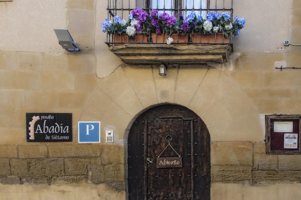 Posada Abadia De Siétamo Zewnętrze zdjęcie